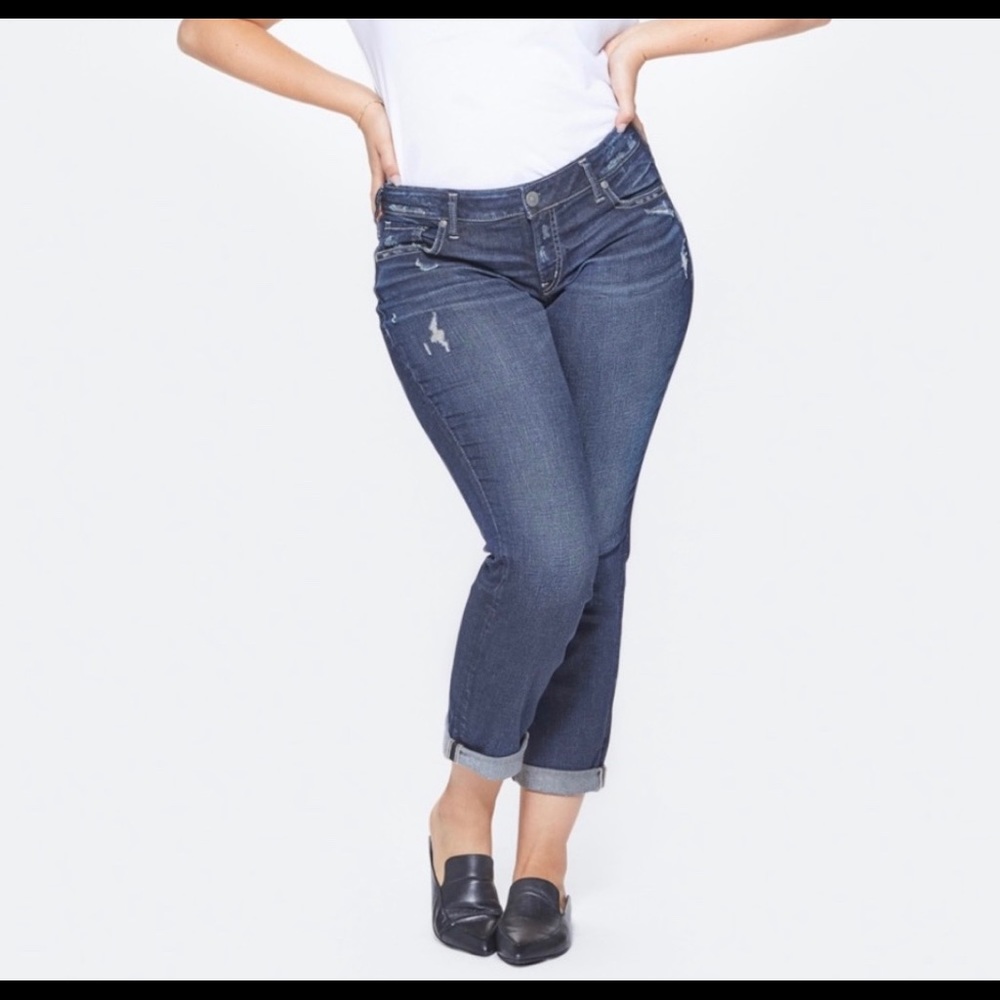 Silver jeans “Sam rinse wash” indigo size 16